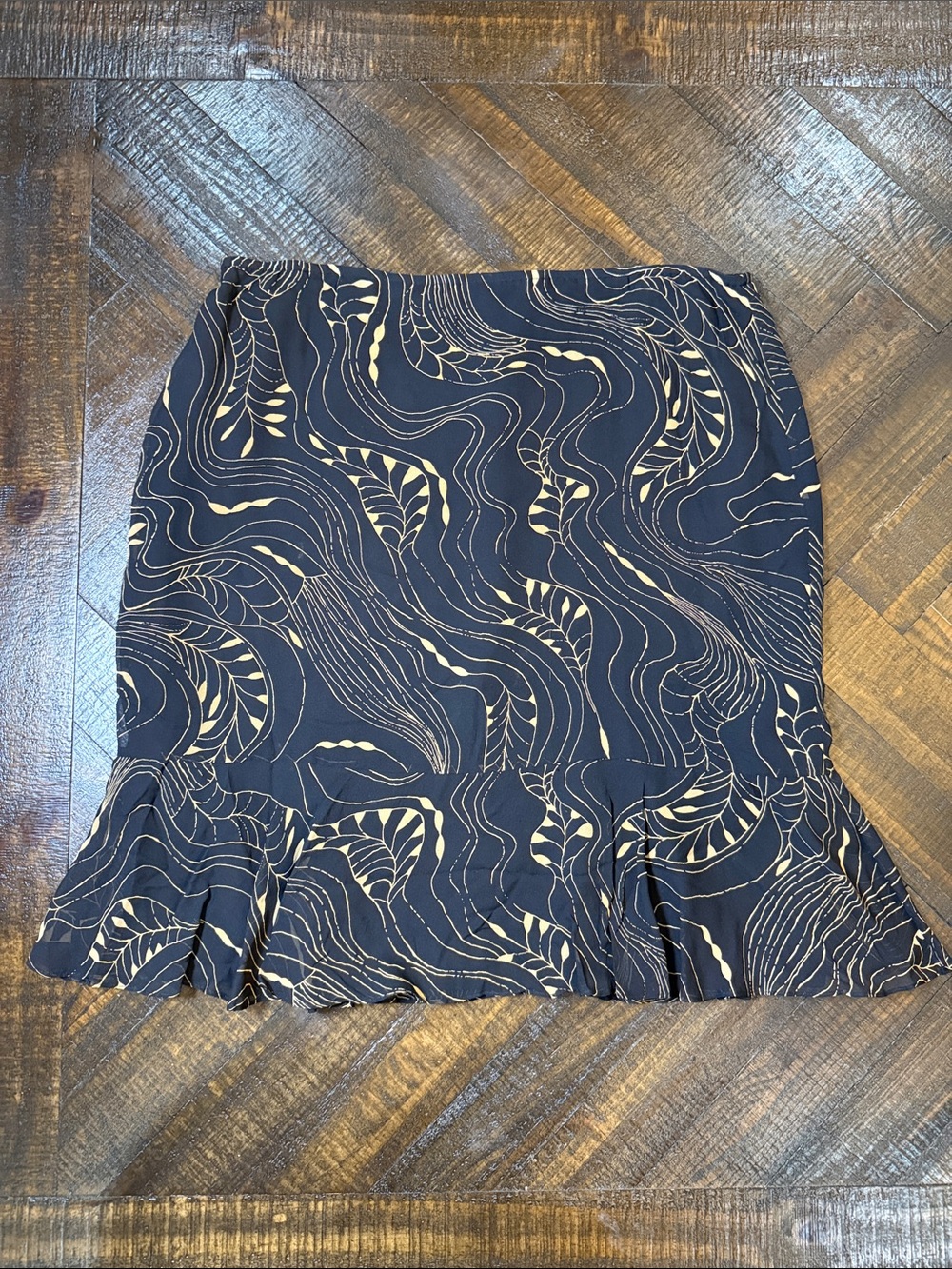 Vintage Maggy London 100% Silk Abstract Leaf Ruffle Skirt 14